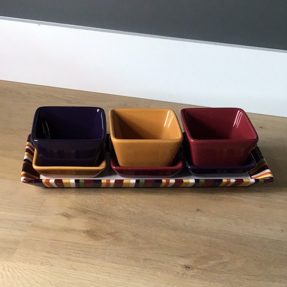 The Pampered Chef Colorful Ceramic Bowl Trio